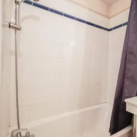 Charming Studio Near Jean Mace 아파트 리옹
